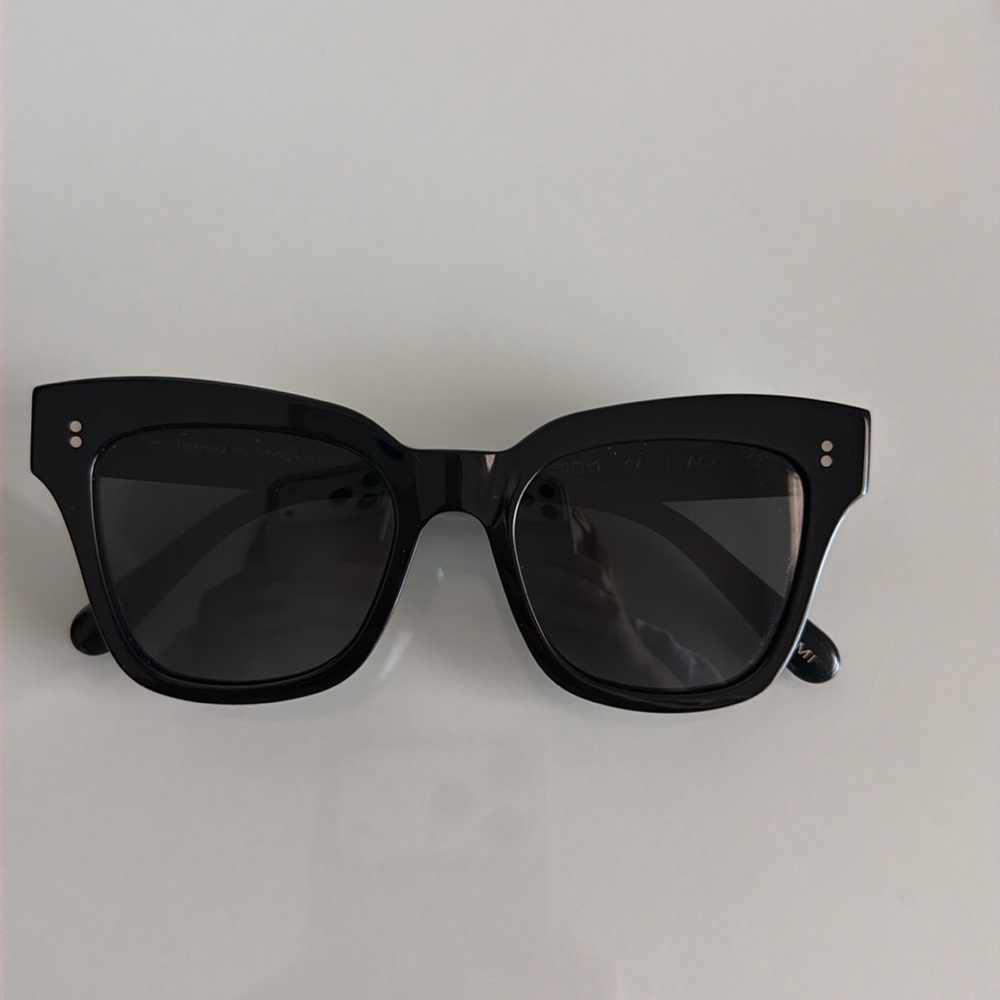 Chimi 07 Black Sunglasses - Picture 6 of 11